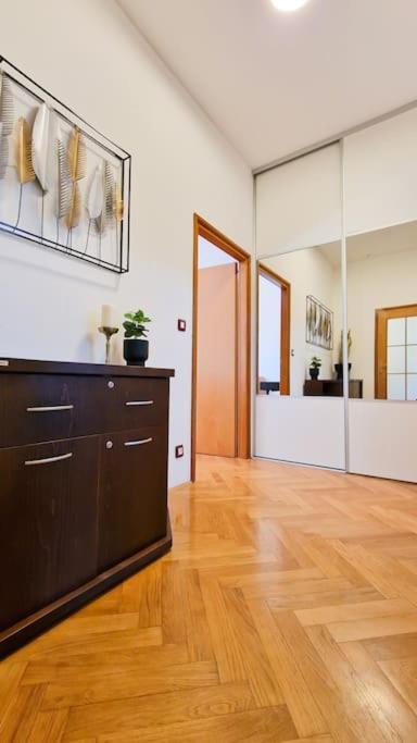 Apartment Kalliope, 200M Sea Каштела Экстерьер фото