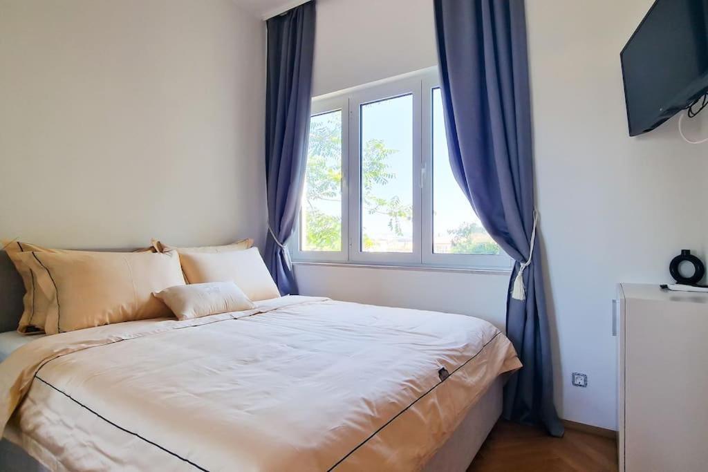 Apartment Kalliope, 200M Sea Каштела Экстерьер фото
